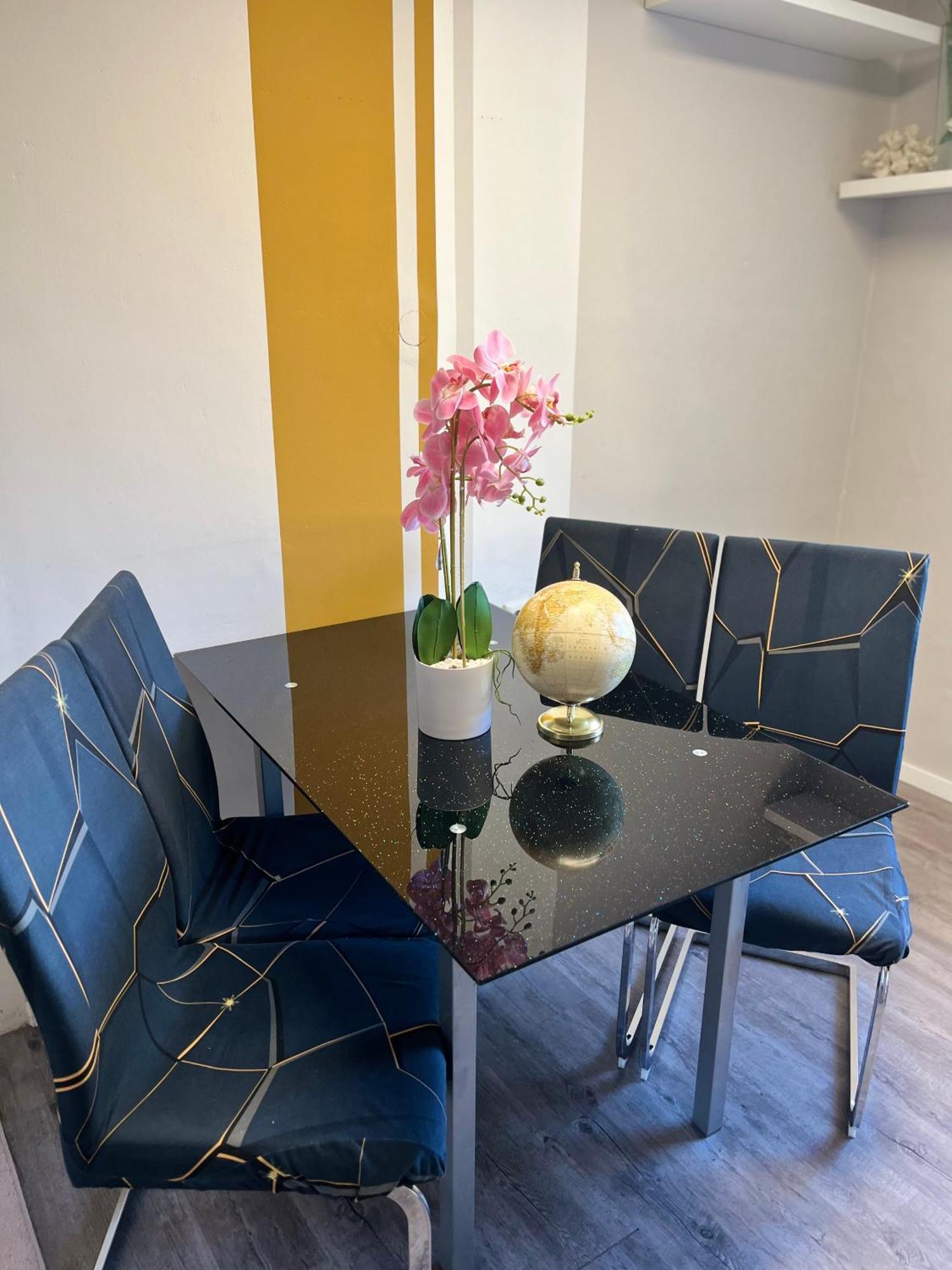 Gemuetliche Wohnung/ Cozy Apartment Niklasdorf Bagian luar foto